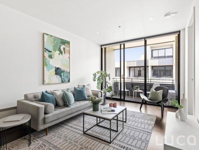 Apartment for sale in Port Melbourne, Melbourne