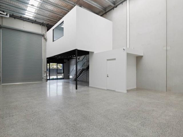 Warehouse for rent in Dromana, Melbourne