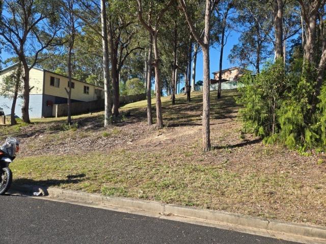 Land for sale in Catalina, New South Wales