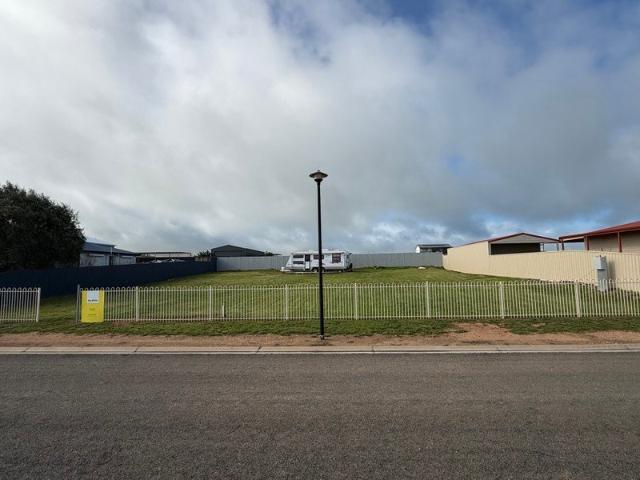 Land for sale in Tickera, South Australia