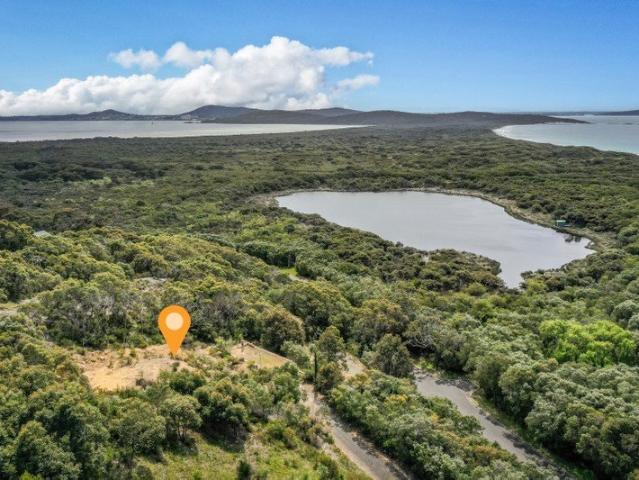 Land for sale in Goode Beach, Albany