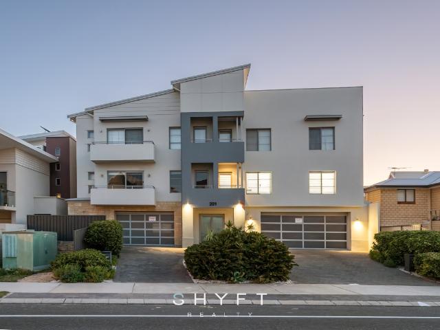 Apartment for sale in Mindarie, Western Australia