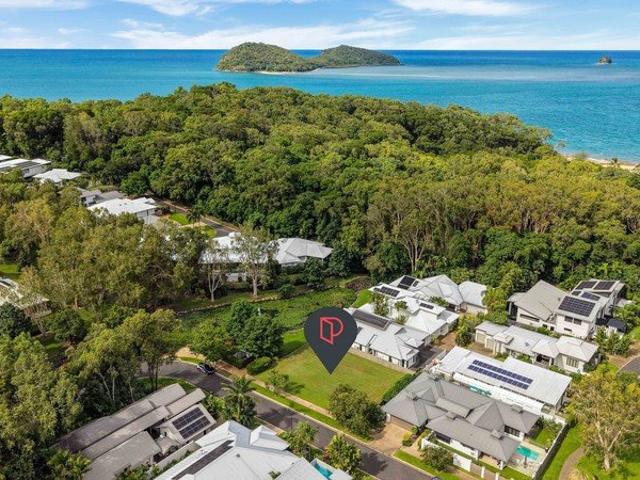 Land for sale in Palm Cove, Queensland