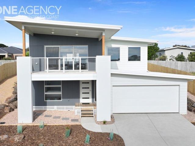 House for sale in San Remo, Bass Coast Shire