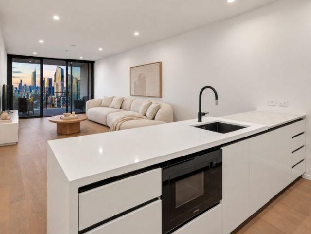 Apartment for rent in Broadbeach, Gold Coast City
