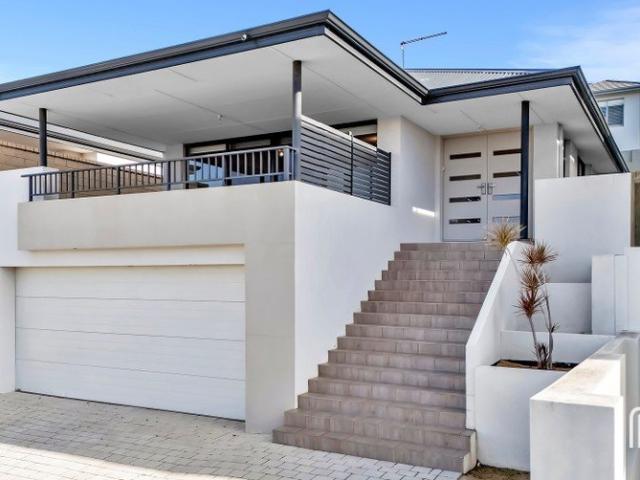 House for sale in Parklands, Western Australia