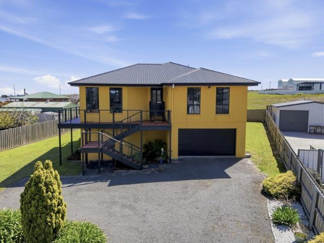 House for sale in George Town