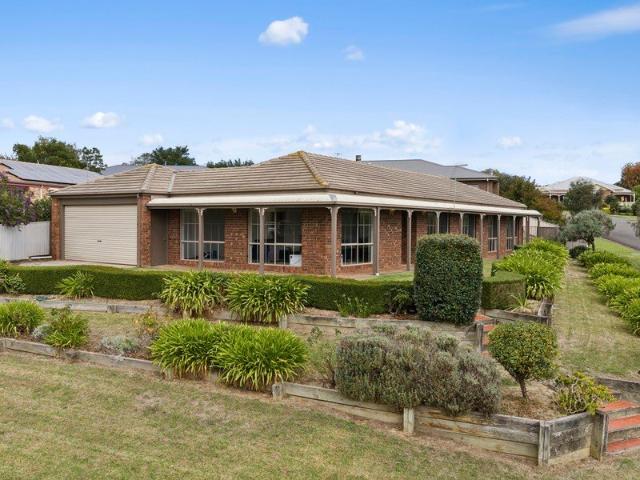 House for sale in Elliminyt, Victoria