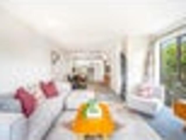 Townhouse for sale in Matata, Wellington