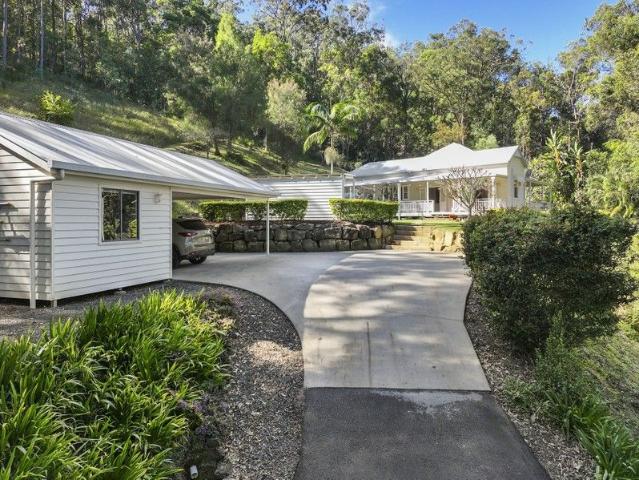Cottage for sale in Boyland