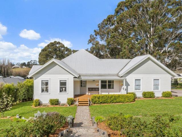 House for sale in Manchester Square, New South Wales
