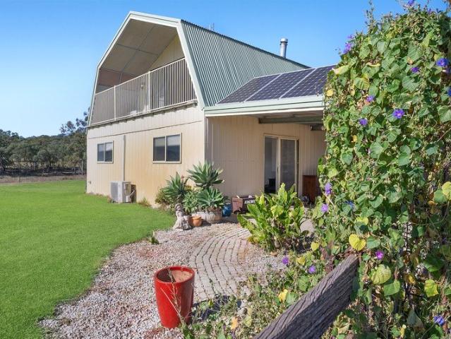 Cottage for sale in Molong, New South Wales