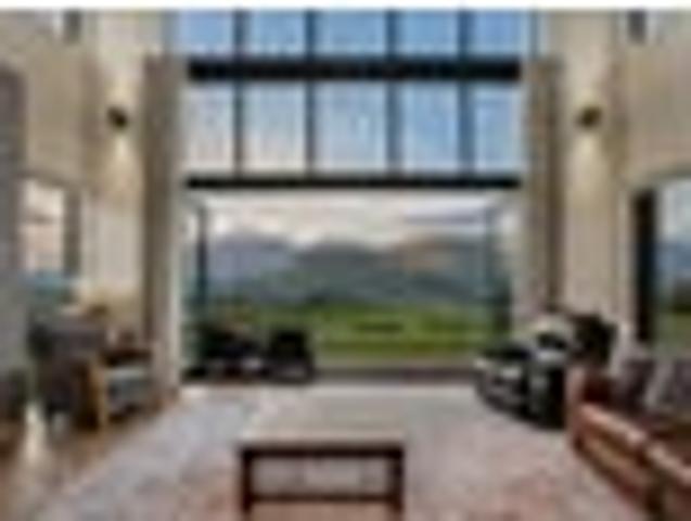 House for sale in Otakou