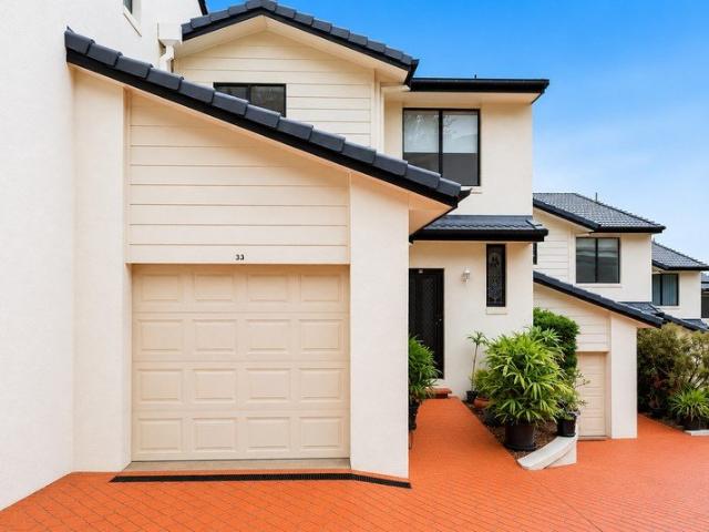 Townhouse for sale in Toombul, Queensland
