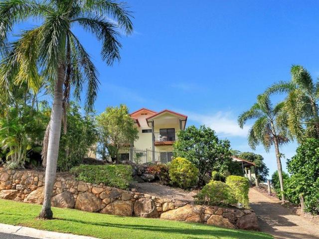 House for sale in Redlynch, Queensland