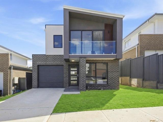 House for sale in Oxley Ridge, Sydney