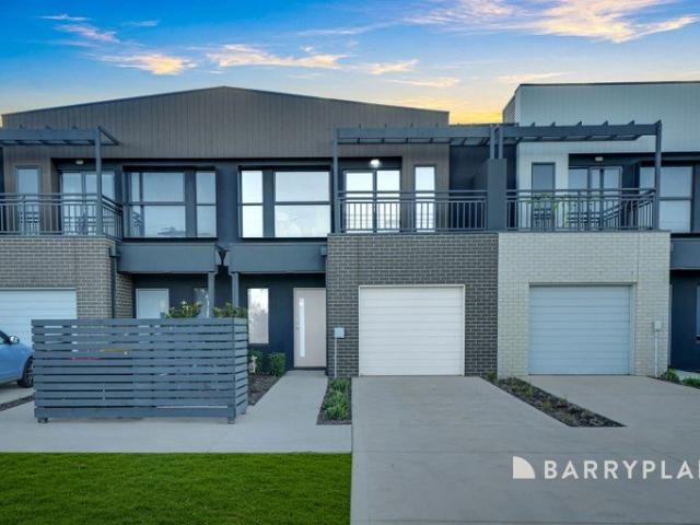 Townhouse for sale in Camerons Creek, Victoria