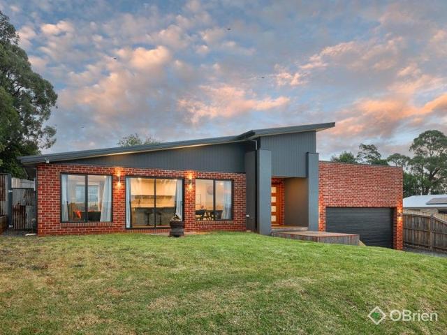 House for sale in Drouin, Victoria