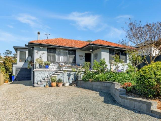 House for sale in Macquarie Hills, Newcastle-Maitland