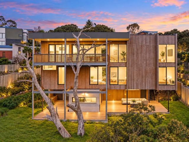 House for sale in Pakenham Heights Estate, Melbourne