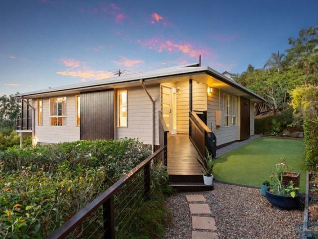 House for sale in Edens Landing, Greater Brisbane