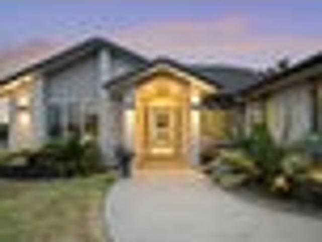 House for sale in Awhitu