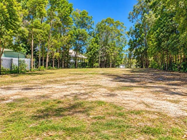 Land for sale in Macleay Island, Greater Brisbane