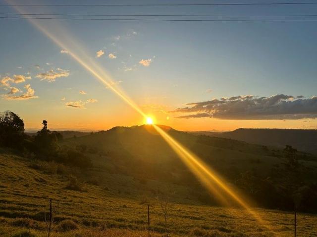 Cottage for sale in Beechmont, Queensland