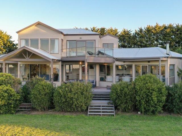 House for sale in San Remo, Victoria