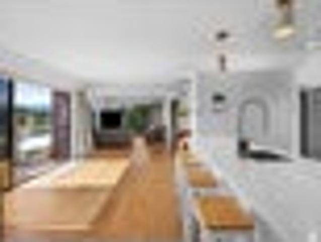 House for sale in Otakou
