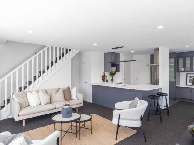 Townhouse for rent in Heathcote, Canterbury