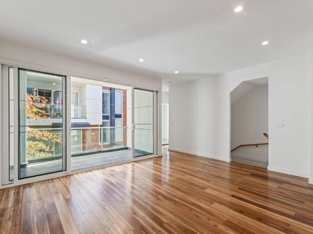 Townhouse for rent in Camerons Creek, Victoria
