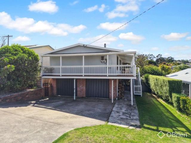House for sale in Lakes Entrance, Victoria