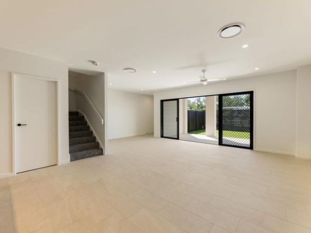 Townhouse for rent in Toombul, Queensland