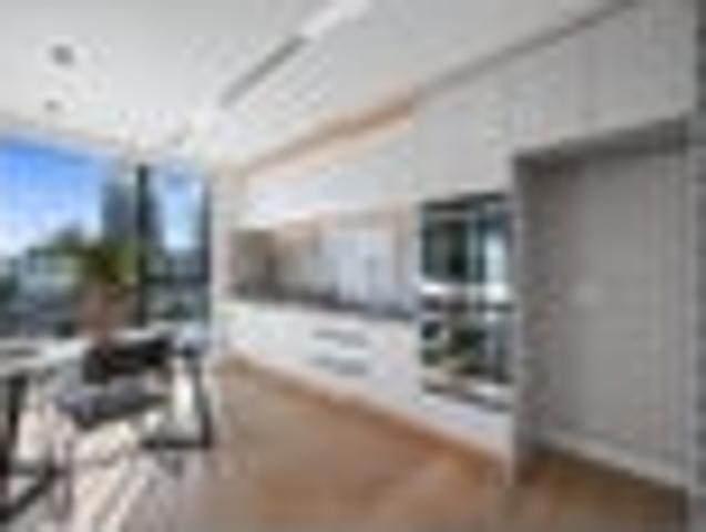 Apartment for sale in Takapuna