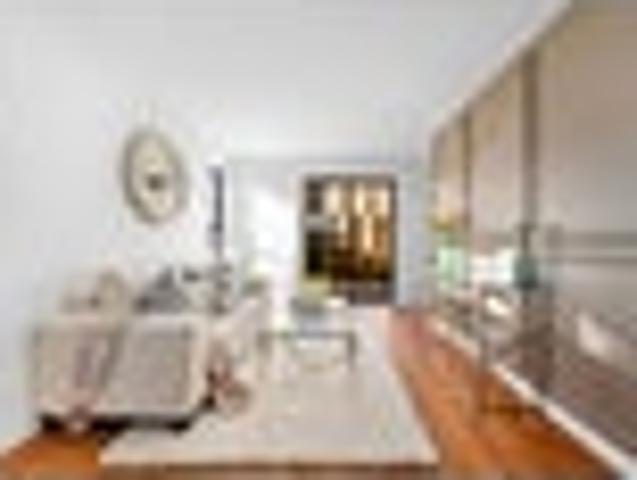 Townhouse for sale in Pakūranga, Howick