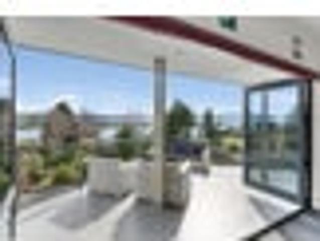House for sale in Otakou