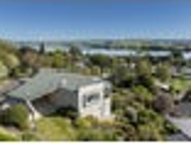 House for sale in Otakou