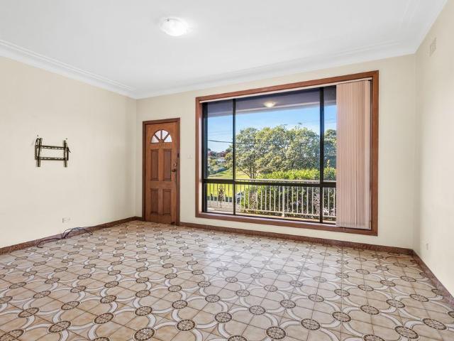 House for rent in Wollongong West, New South Wales