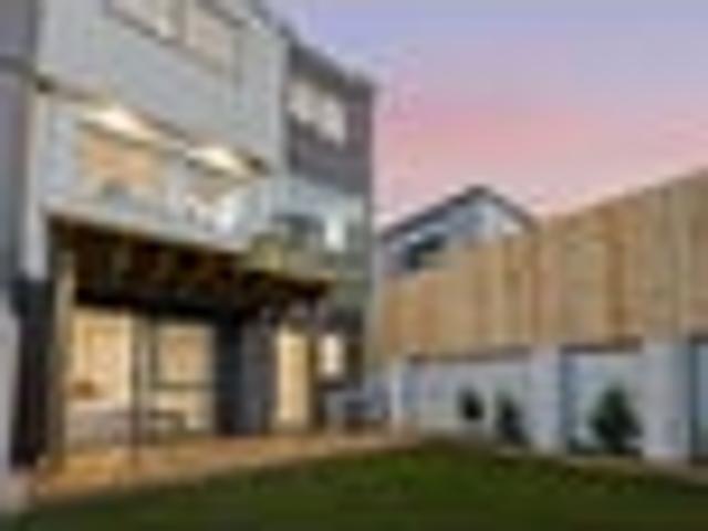 House for sale in Sunnynook