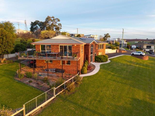 House for sale in Ulverstone