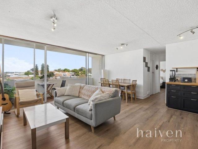 Apartment for sale in Claremont, Town of Claremont