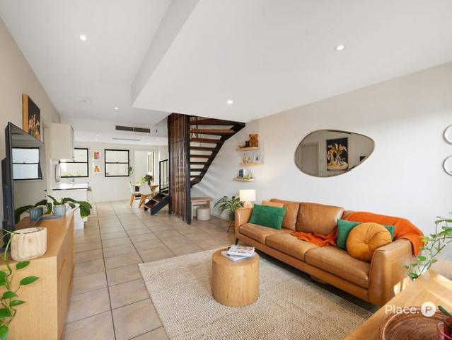 Townhouse for rent in Toombul, Queensland