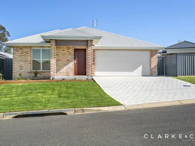 Villa for sale in Rutherford, Newcastle-Maitland
