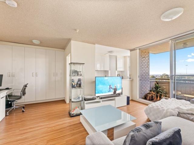 Apartment for sale in Sutherland, New South Wales