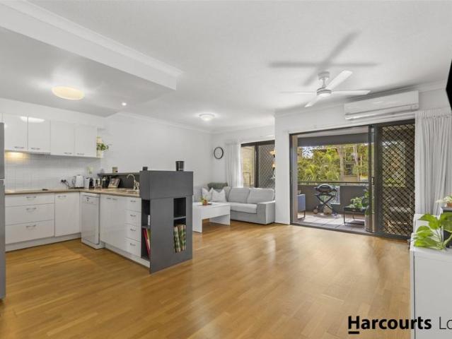 Apartment for rent in Toombul, Queensland