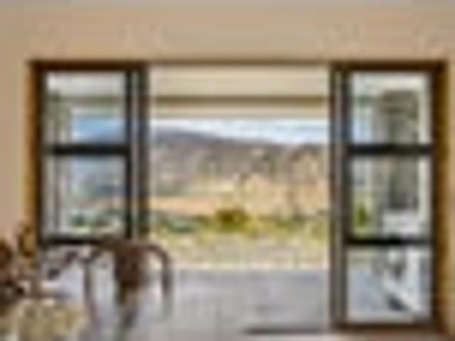 House for sale in Otakou