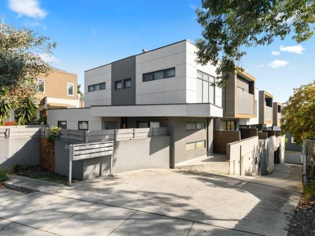 Townhouse for sale in Camerons Creek, Victoria