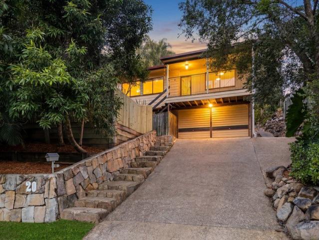House for sale in Arana Hills, Greater Brisbane