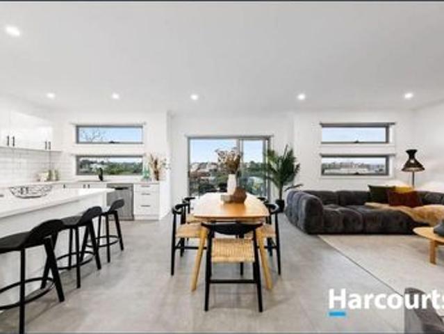 Townhouse for rent in Camerons Creek, Victoria